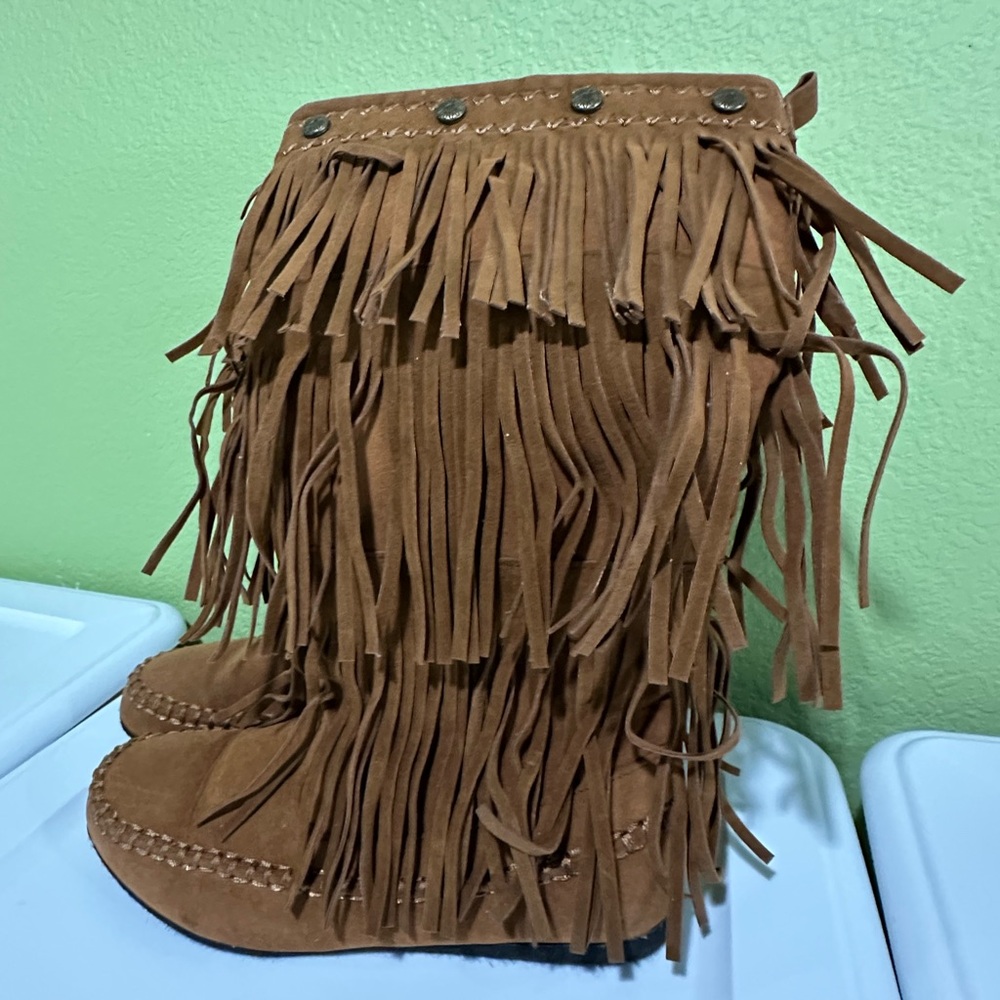 Fringe Suede Boots
